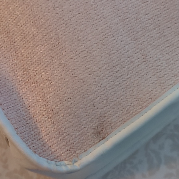 Handbag - Picture 10 of 15